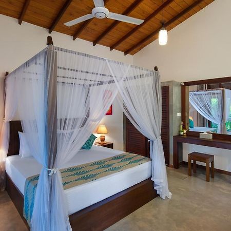 Ballarat Luxury Villa - Hikkaduwa Esterno foto